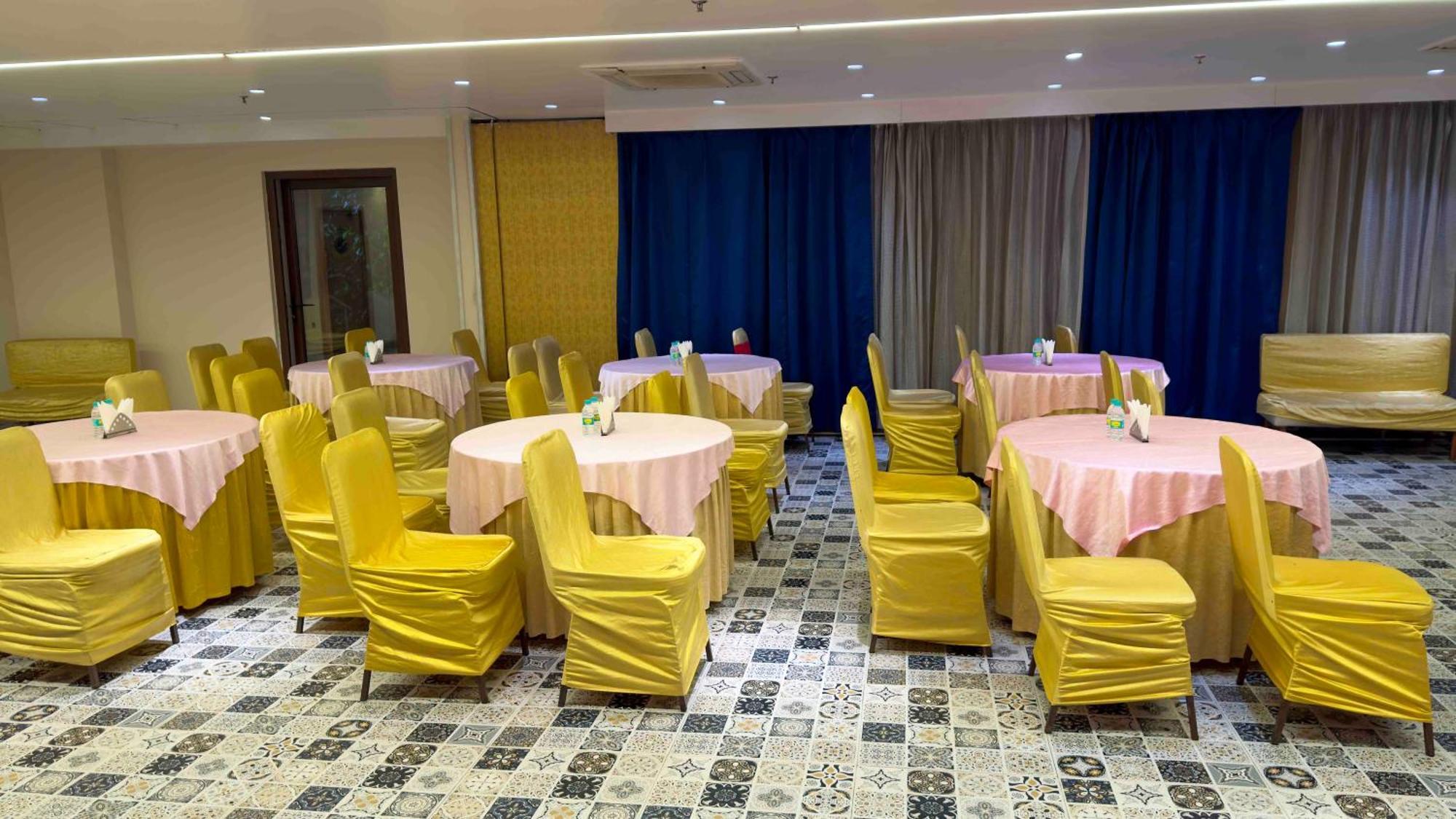 วู้ดแอปเปิล เรซิเดนซี นิวเดลี แอนด์ เอ็นซีอาร์ Hotel ภายนอก รูปภาพ